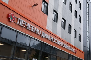 Губернатор Петербурга Александр Беглов побывал в новом корпусе-трансформере 40-й больницы image